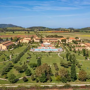 *** Prázdninový areál Poggio All'agnello Sport & Family Holidays Itálie